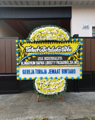 Papan Bunga Duka di Sukadame